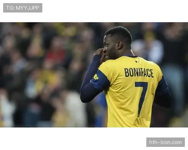 博尼法斯与伊萨克：力量型与技术型前锋对比分析