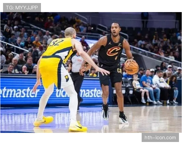 埃文·莫布里内线防守改进显著，关键时刻护筐效率提升